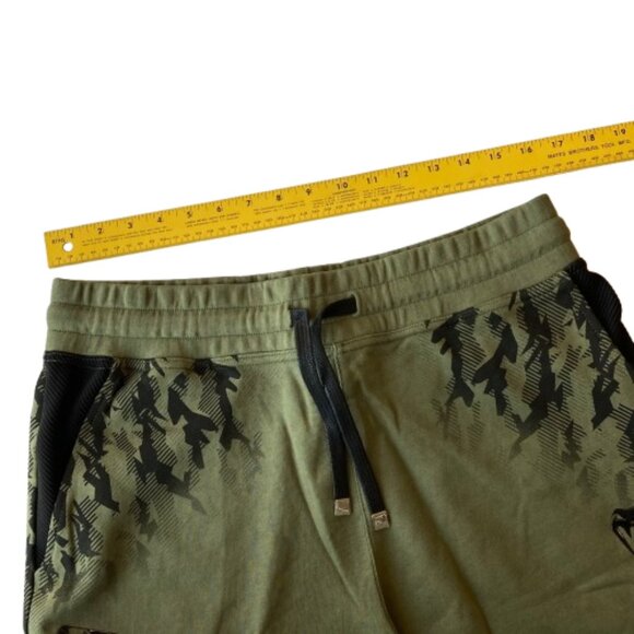 VENUM UFC Authentic Fight Week Khaki Shorts Men's XL Green MMA NEW - Picture 8 of 11